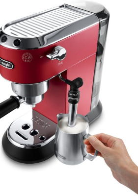 Рожковая кофеварка DeLonghi EC685.R на сайте Белторгхолод