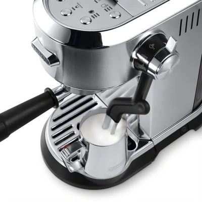 Рожковая кофеварка DeLonghi EC950.M на сайте Белторгхолод