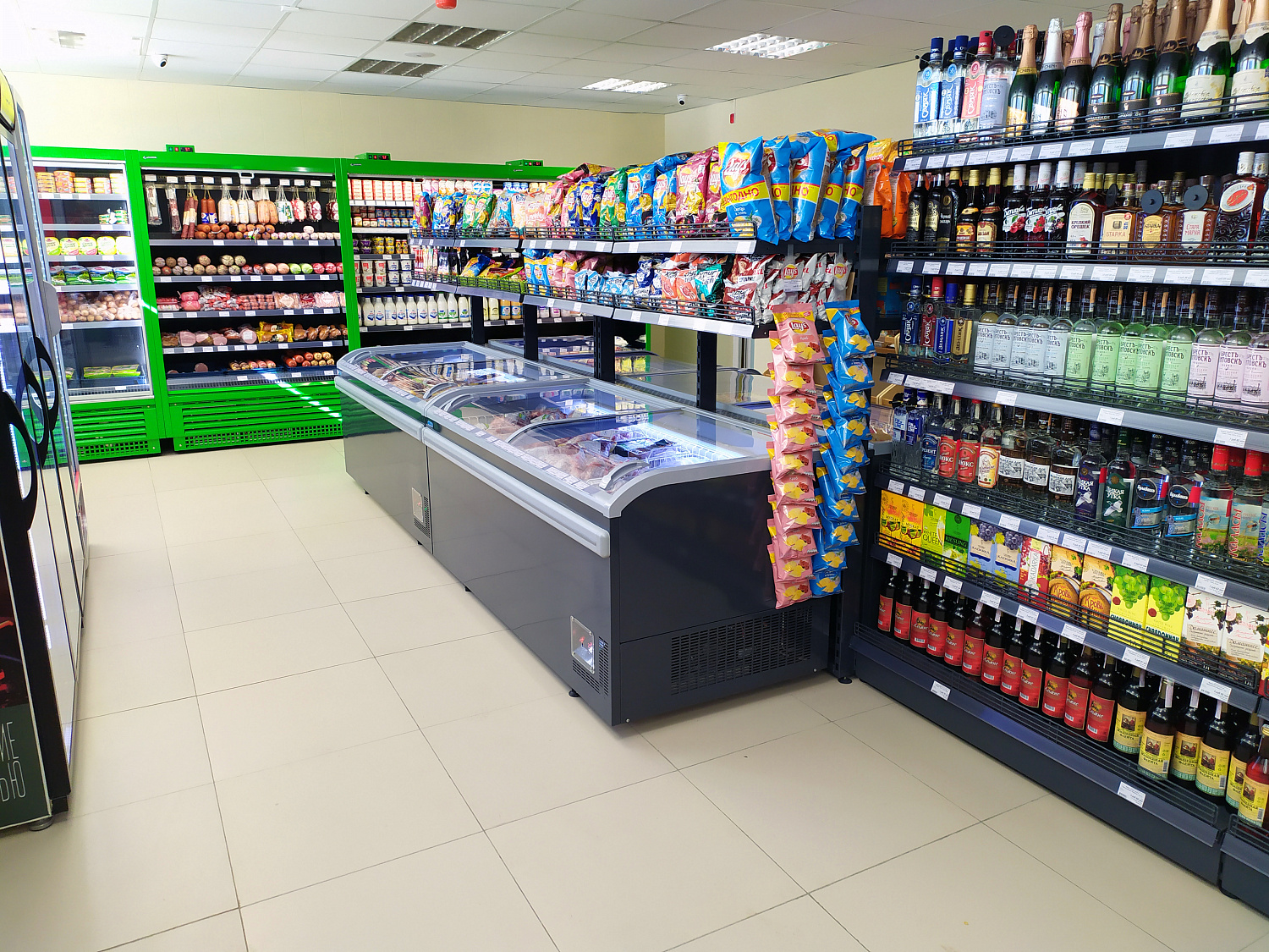 Продуктовый магазин "Минимаркет" в Бобруйске на ул. Семёнова, 28