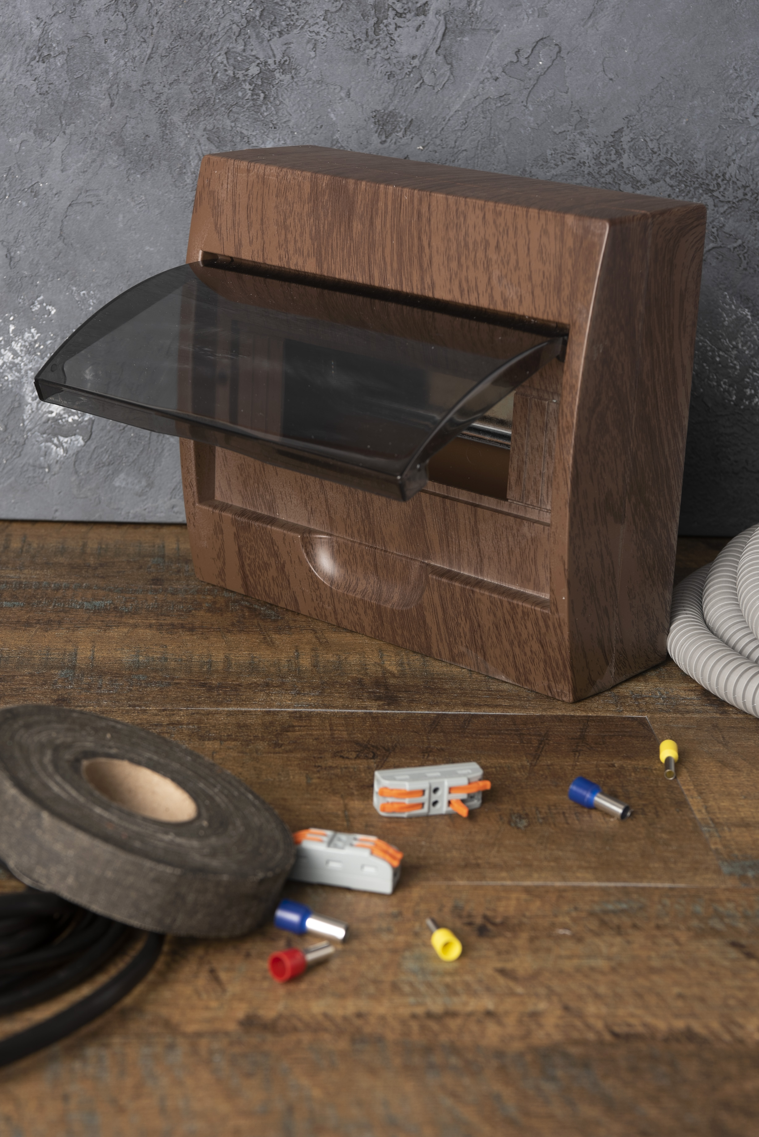 ЩРН-П-10 темное дерево IP41 PROXIMA EKF